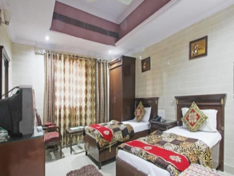 Hotel Hallmark Regency Ludhiana Luaran gambar